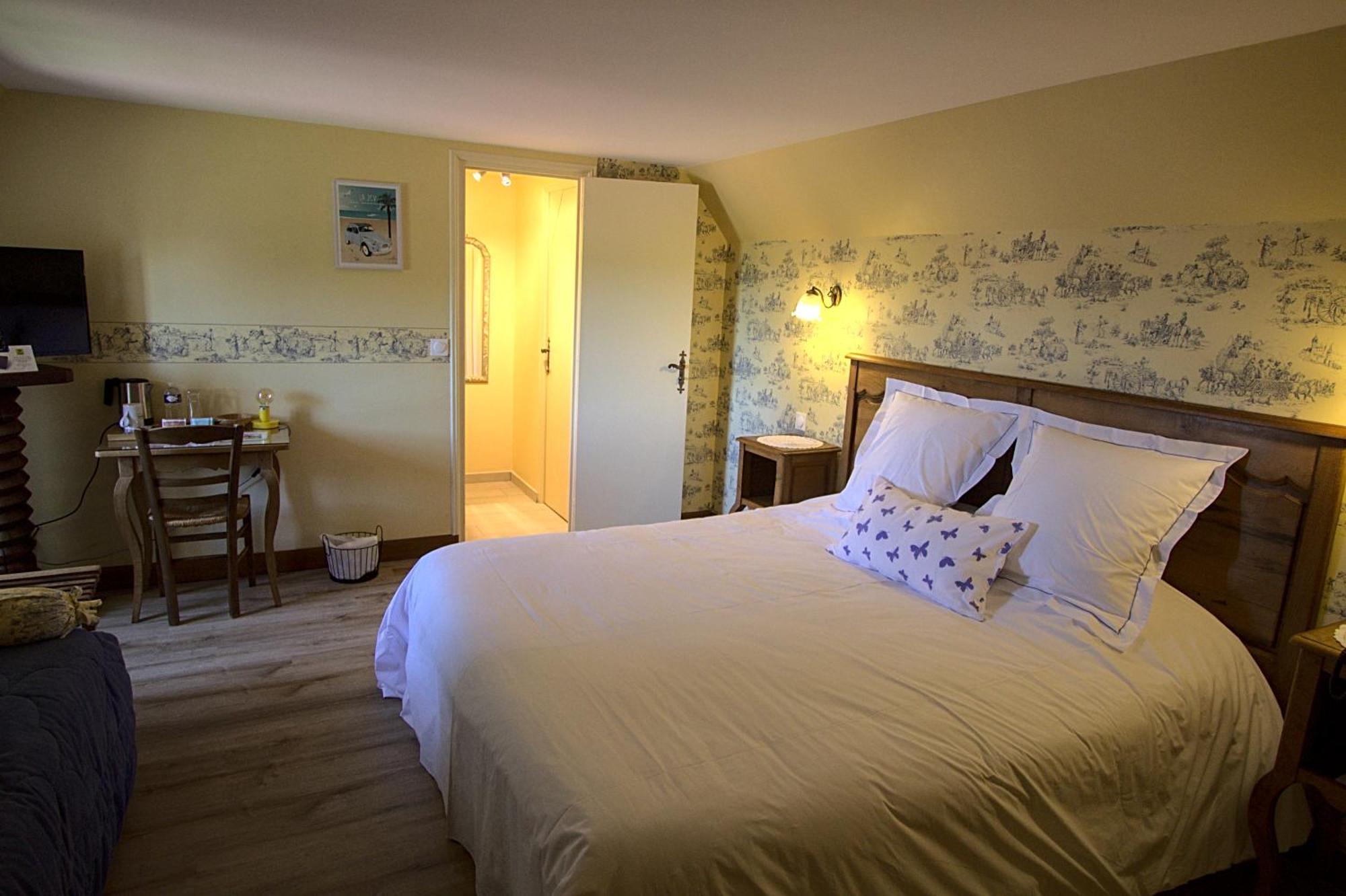 Logis Hotel Restaurant Manoir De L'Acherie Sainte-Cécile Zewnętrze zdjęcie