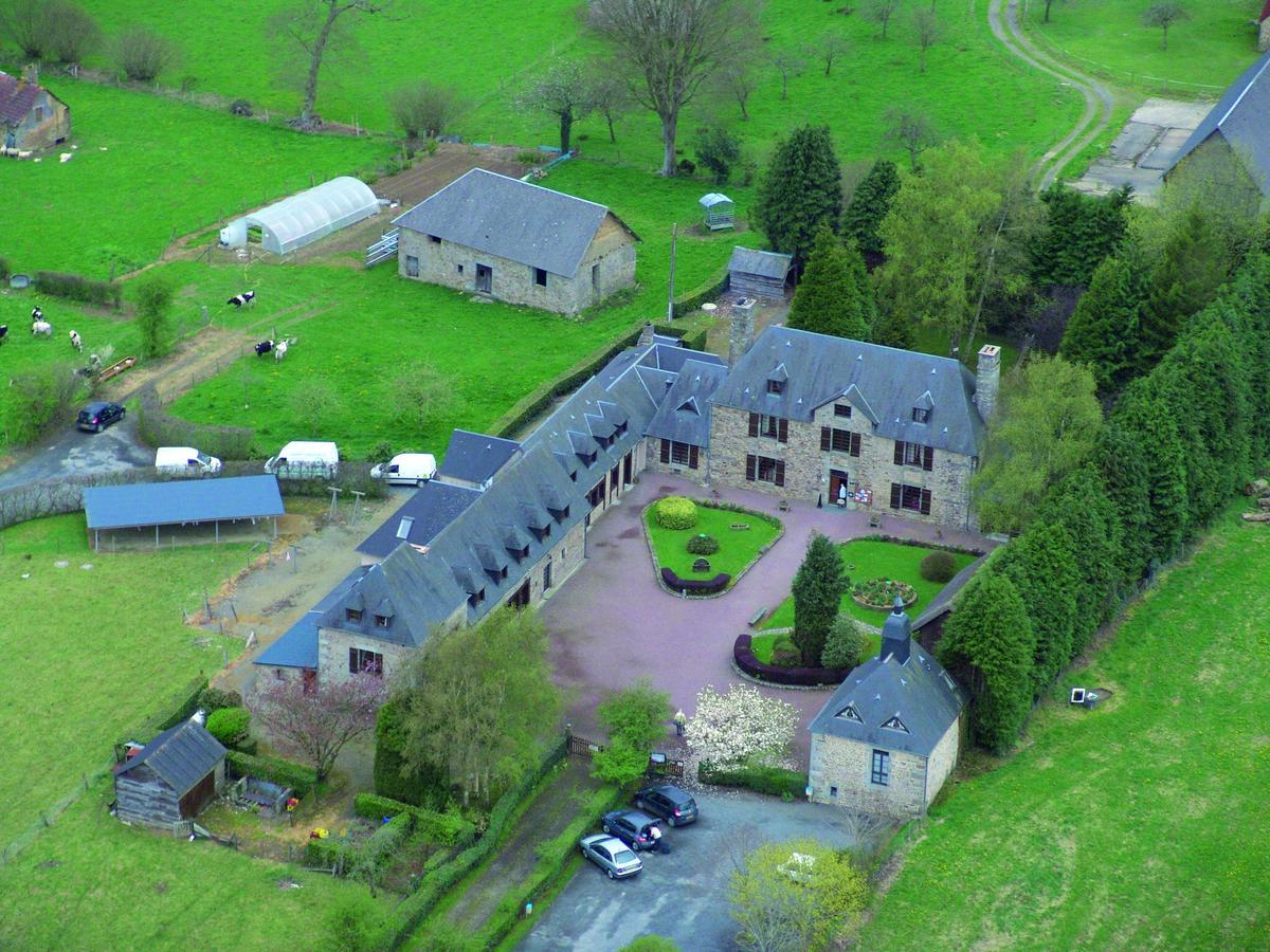 Logis Hotel Restaurant Manoir De L'Acherie Sainte-Cécile Zewnętrze zdjęcie